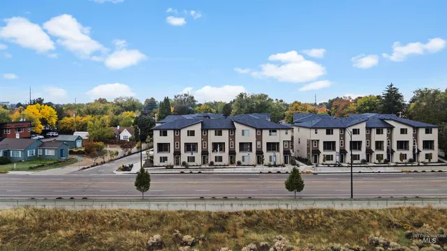 $497,880 | 1735 South Rock View Lane, Boise, ID 83705