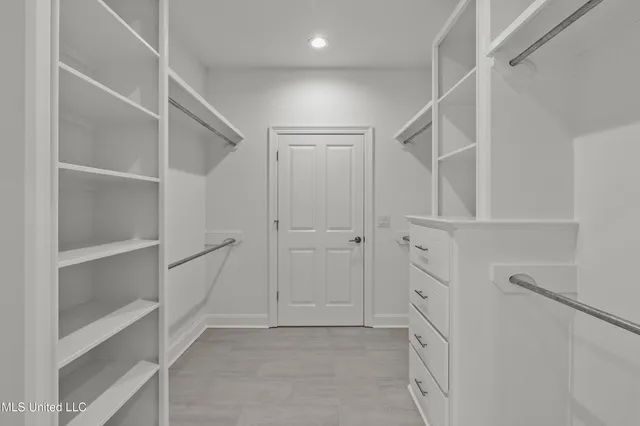 $385,000 | 213 Lake Crest Drive, Madison, MS 39110