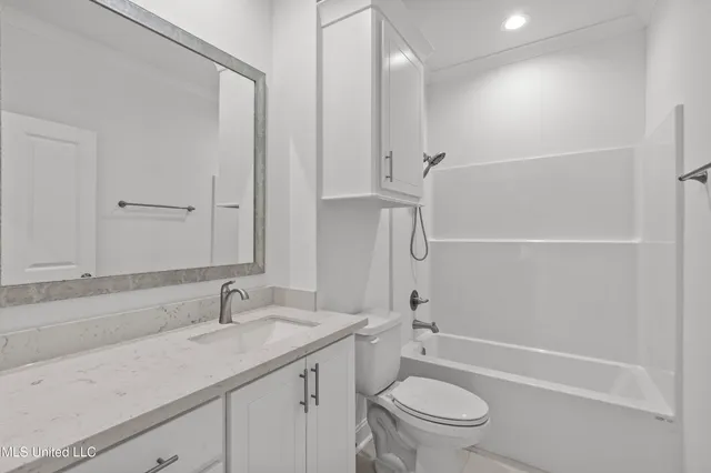 $385,000 | 213 Lake Crest Drive, Madison, MS 39110