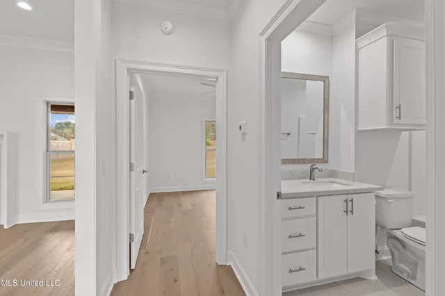 $385,000 | 213 Lake Crest Drive, Madison, MS 39110