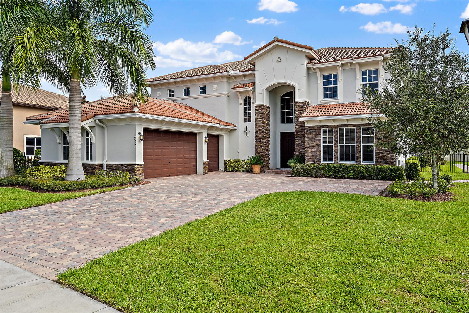 435 Rudder Cay Way Jupiter, FL 33458 - Photo 3 of 62 001-435RudderCayWay-Jupiter-FL-small