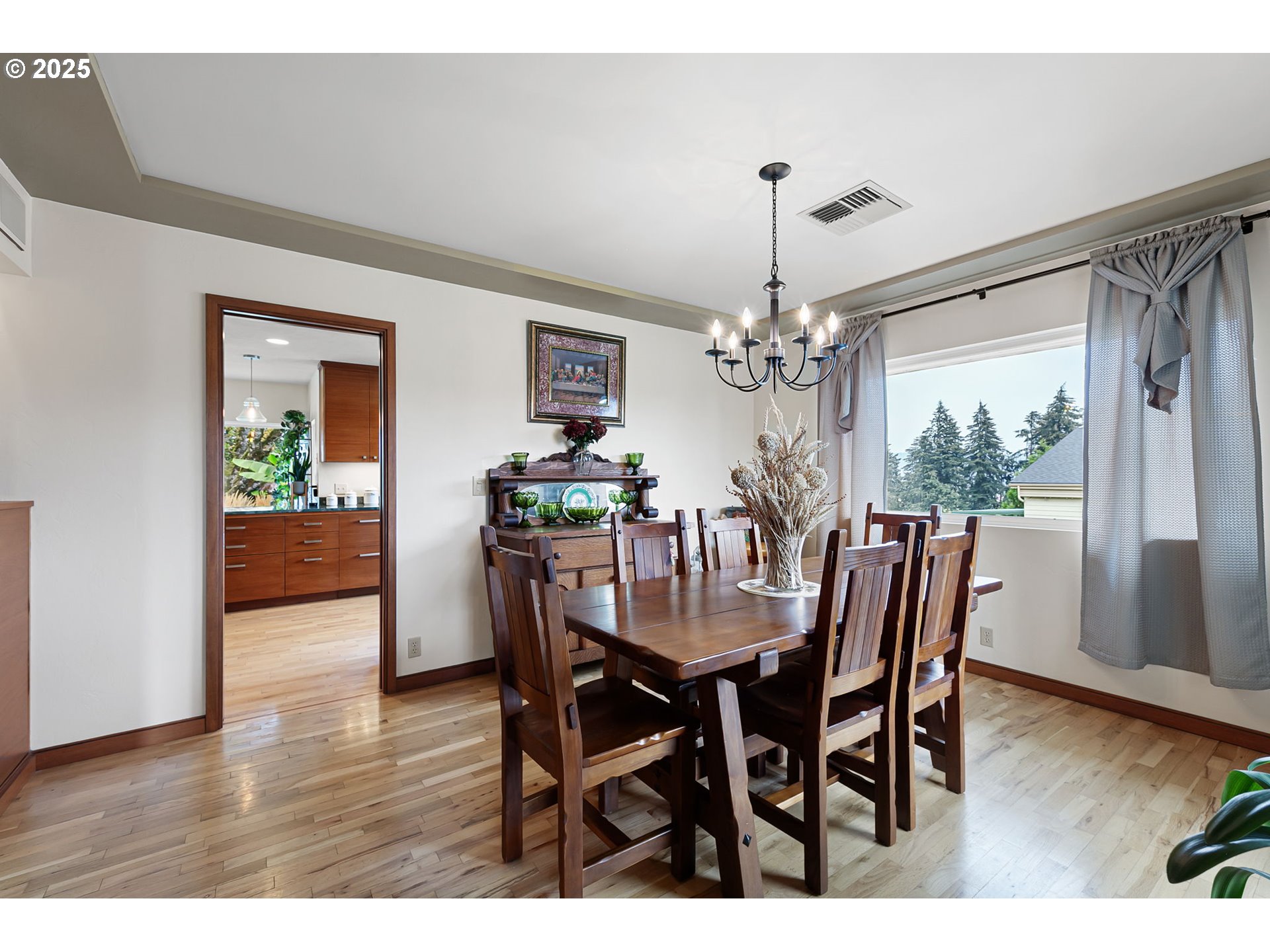 85211 Ridgeway Road Pleasant Hill, OR 97455 - Photo 8 of 48 a view of a dining room with furniture window and wooden floor