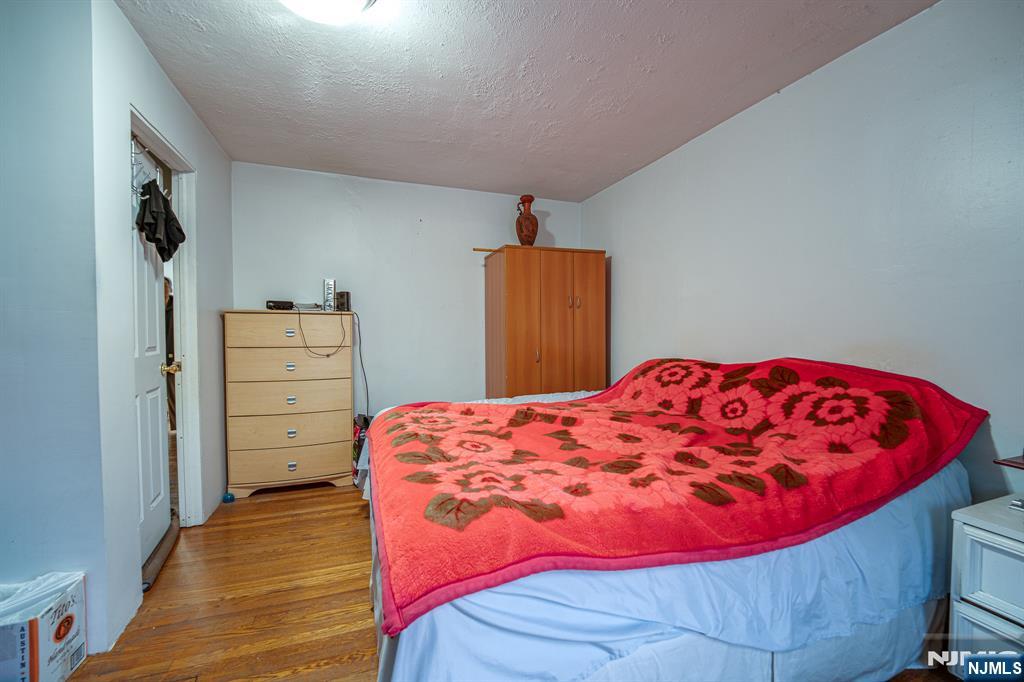 390 Lafayette Street Newark, NJ 07105 - Photo 25 of 40