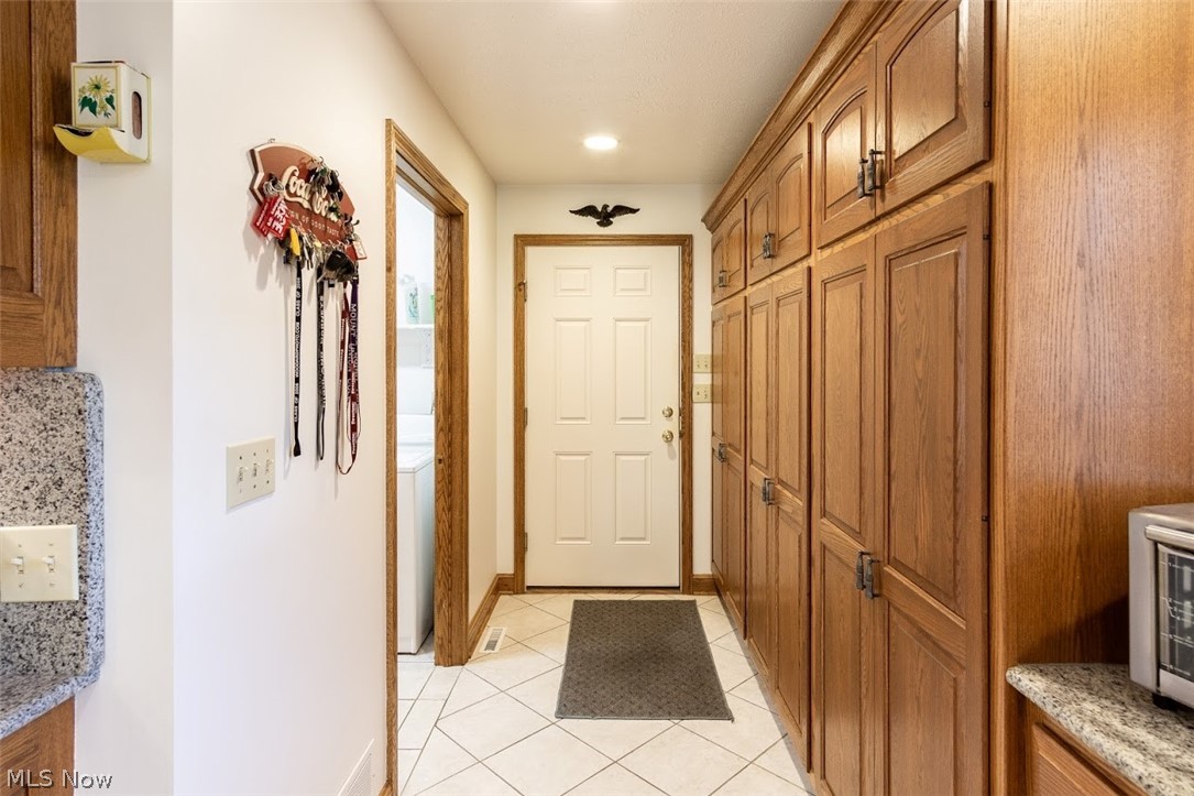 7140 State Road Wadsworth, OH 44281 - Photo 14 of 33