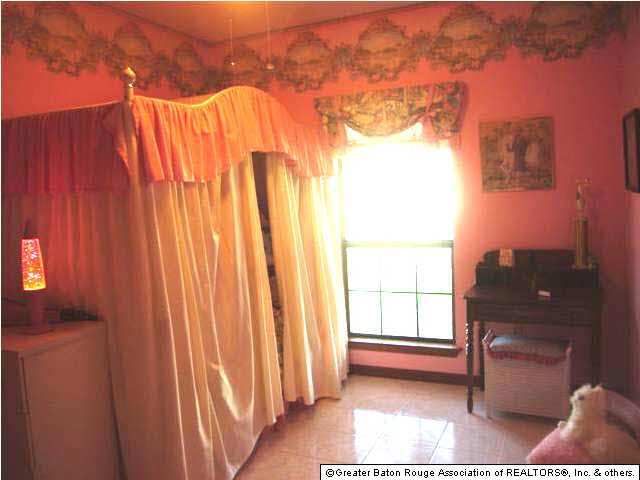 1751 Gamwich Road Baton Rouge, LA 70810 - Photo 11 of 12 Gallery Image 11