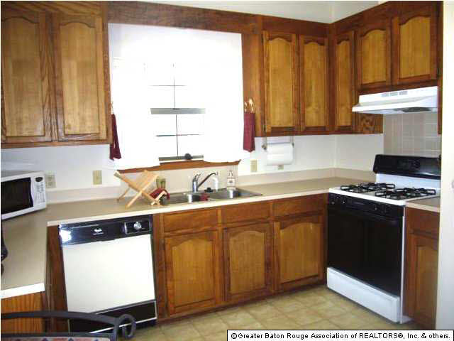 1751 Gamwich Road Baton Rouge, LA 70810 - Photo 4 of 12 Gallery Image 4
