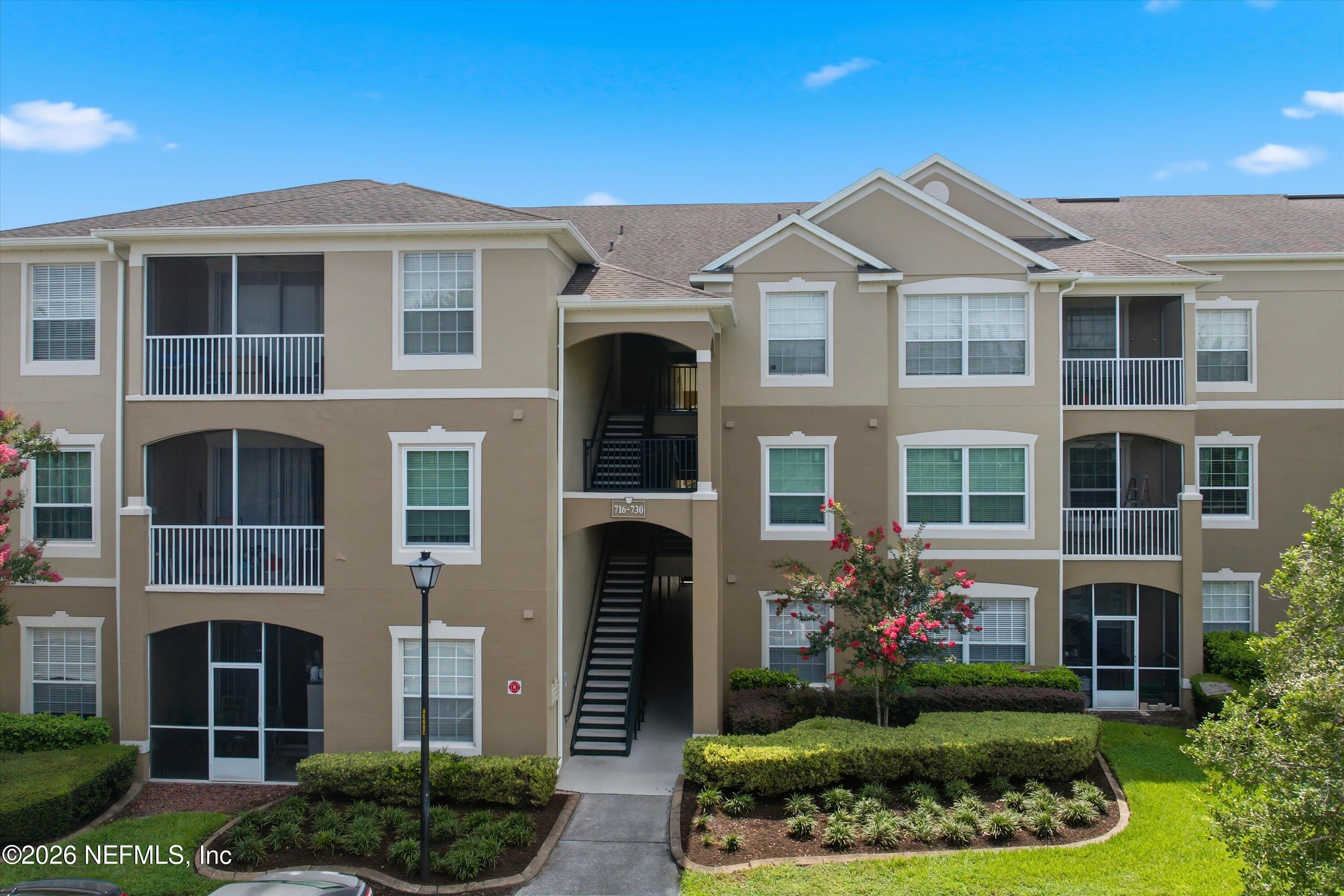 7990 Baymeadows Road, Unit 727 Jacksonville, FL 32256 - Photo 23 of 28 22-Aerial Front