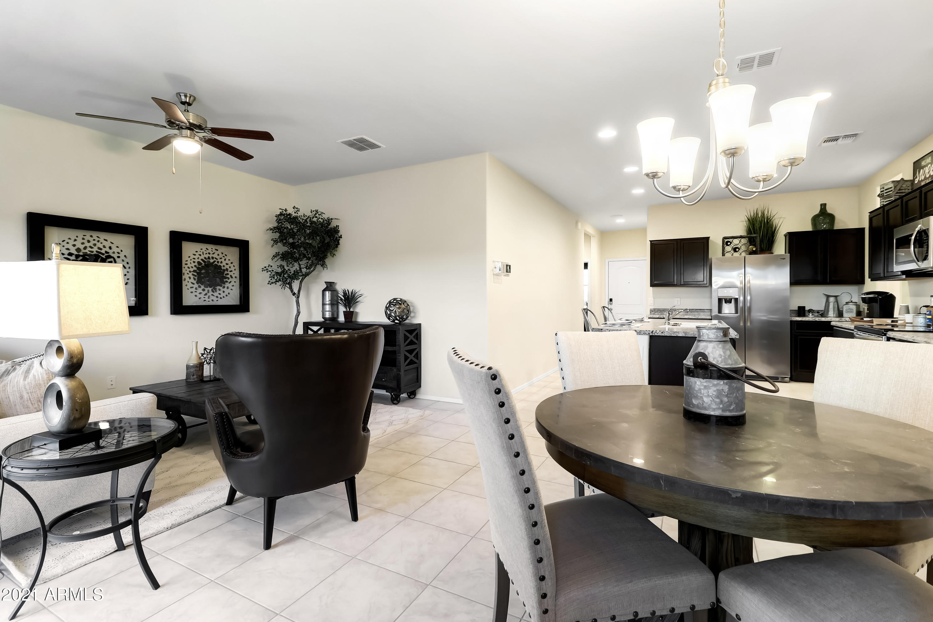 9506 Tangerine Road Florence, AZ 85132 - Photo 7 of 10 aster great room