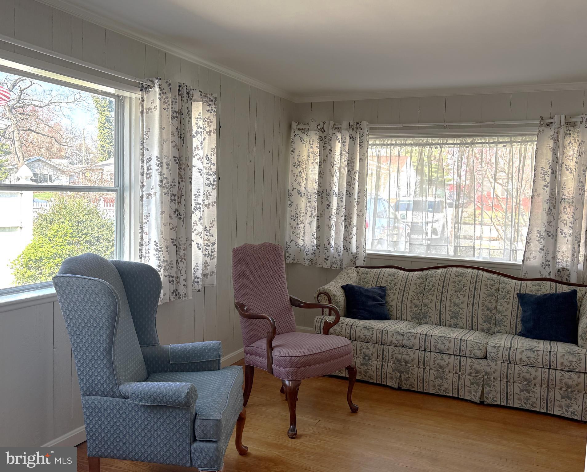 115 Compass Road Baltimore, MD 21220 - Photo 6 of 13 Living room