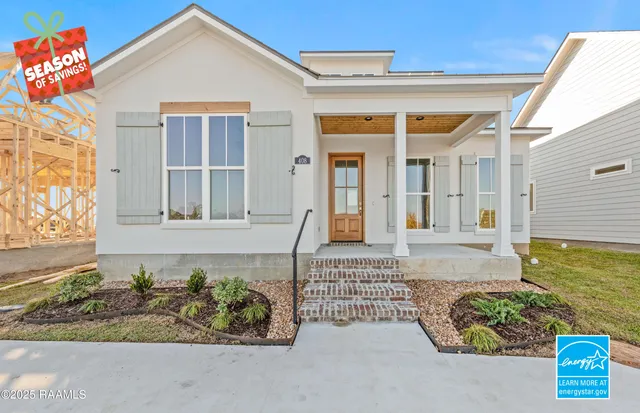 $356,900 | 408 Flores Court, Lafayette, LA 70507