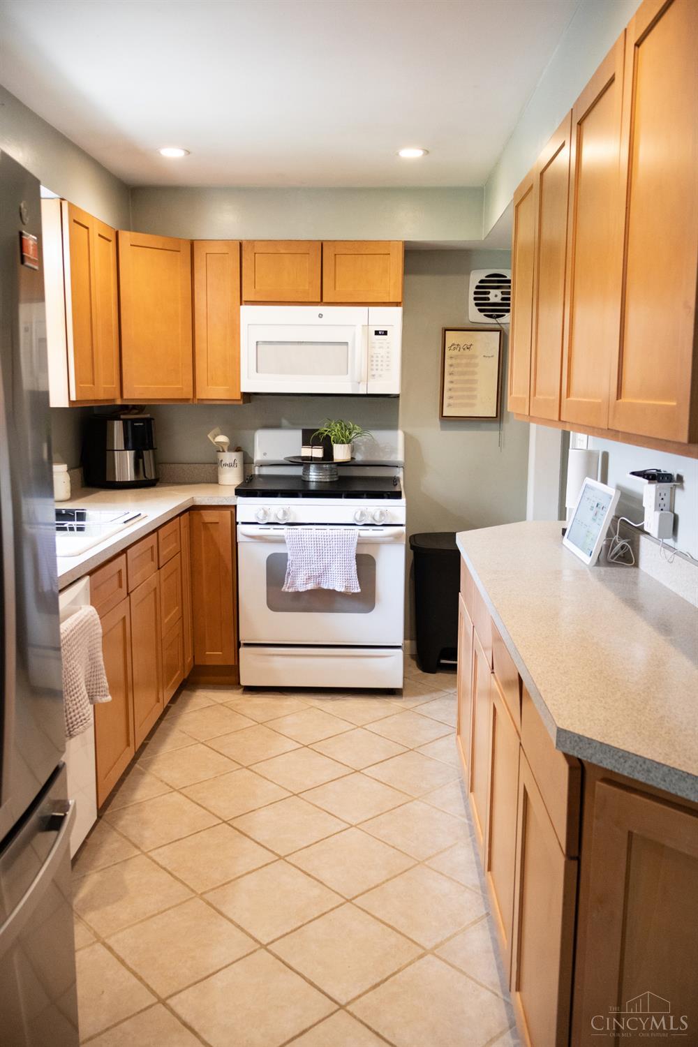 3237 Jenny Lind Road Amelia, OH 45102 - Photo 8 of 24 Gallery Image 8