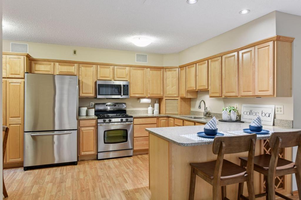 5700 Duncan Lane Edina, MN 55436 - Photo 12 of 50