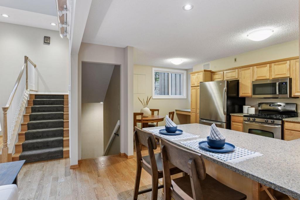 5700 Duncan Lane Edina, MN 55436 - Photo 13 of 50