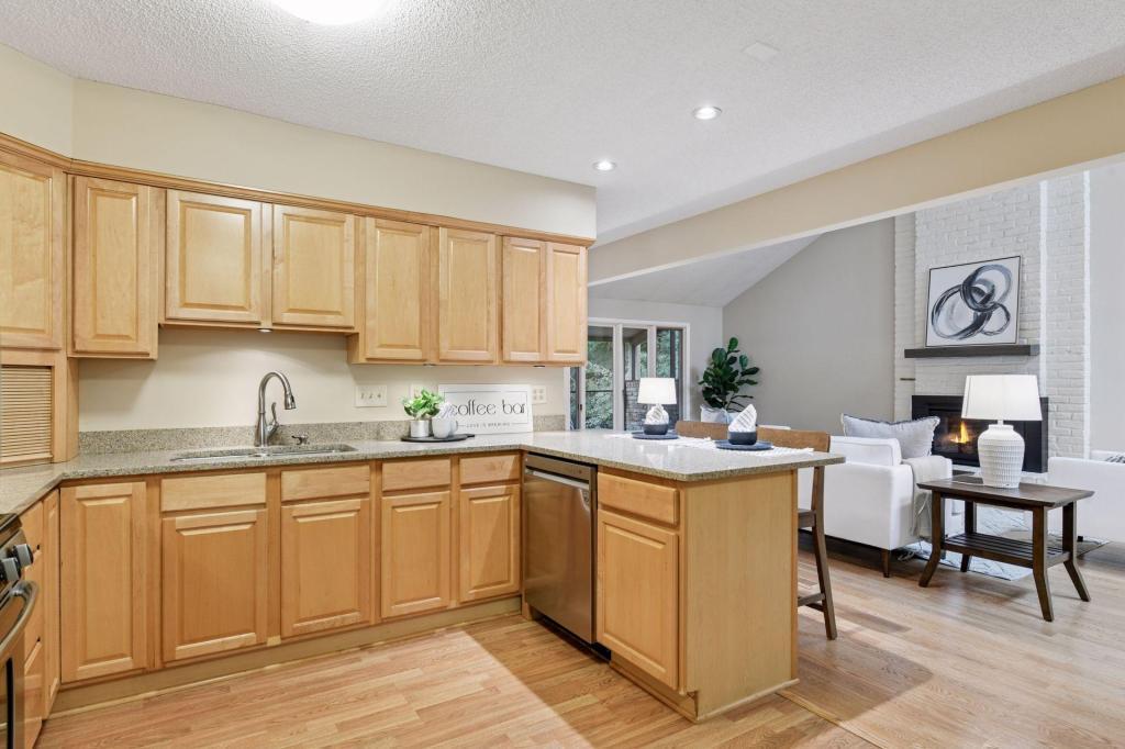 5700 Duncan Lane Edina, MN 55436 - Photo 15 of 50