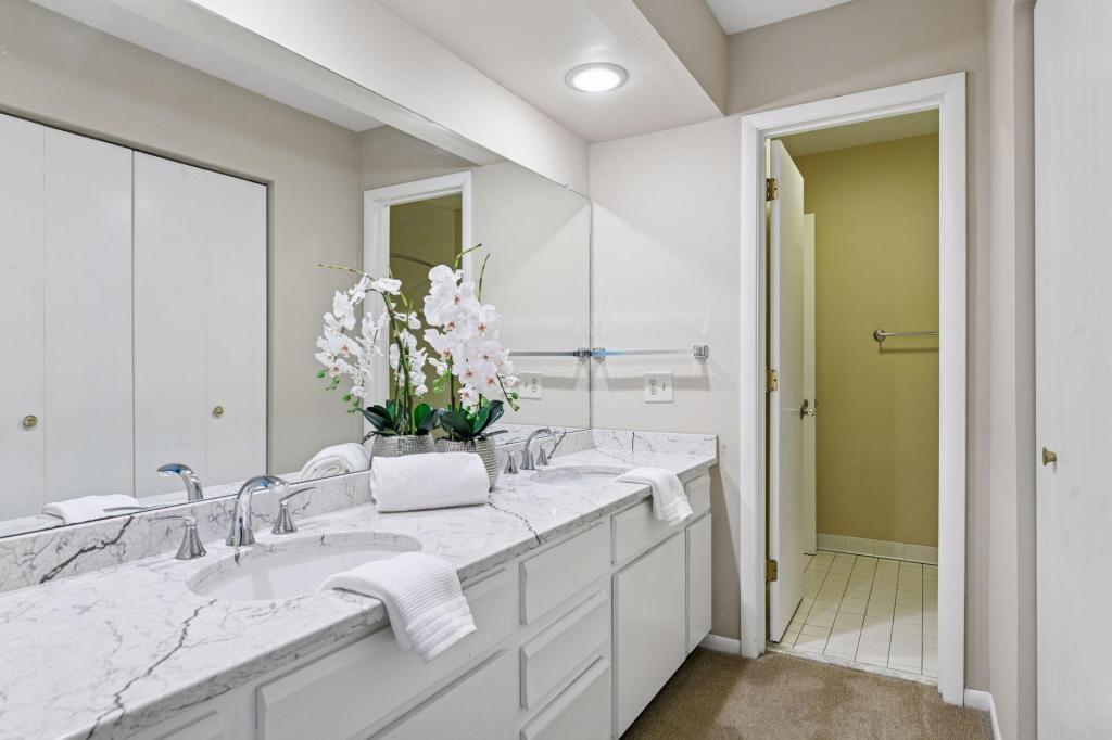 5700 Duncan Lane Edina, MN 55436 - Photo 31 of 50