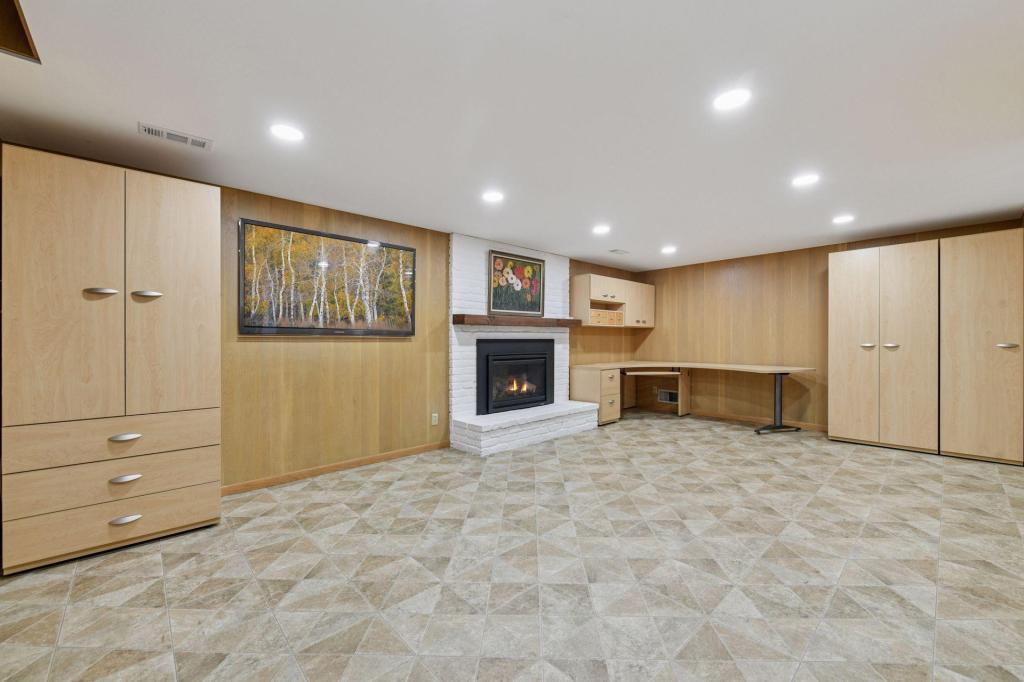 5700 Duncan Lane Edina, MN 55436 - Photo 36 of 50