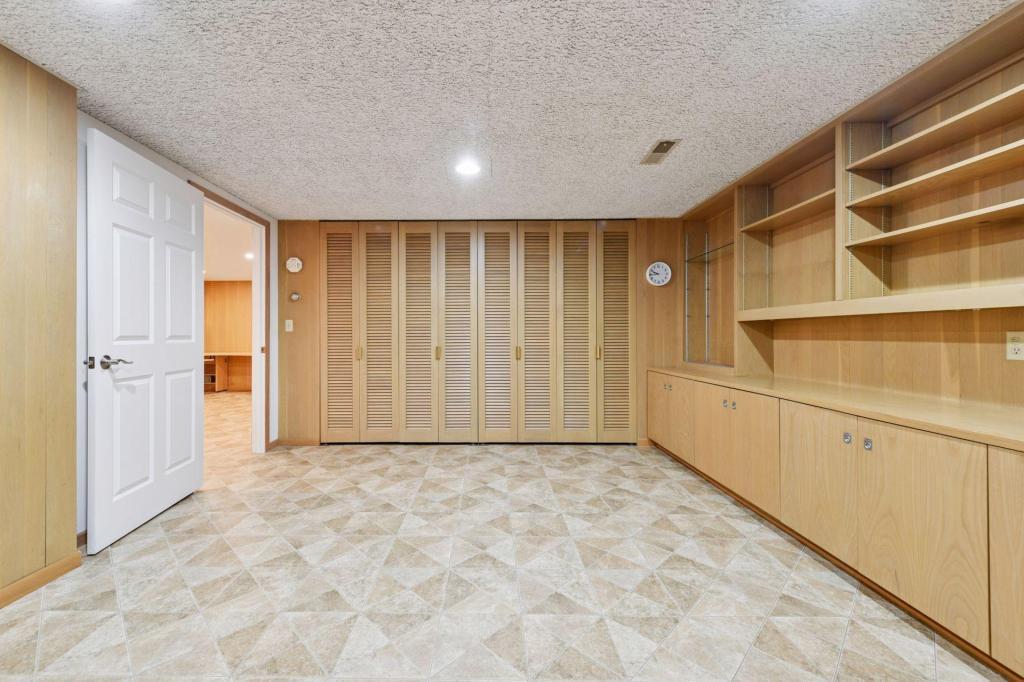 5700 Duncan Lane Edina, MN 55436 - Photo 40 of 50