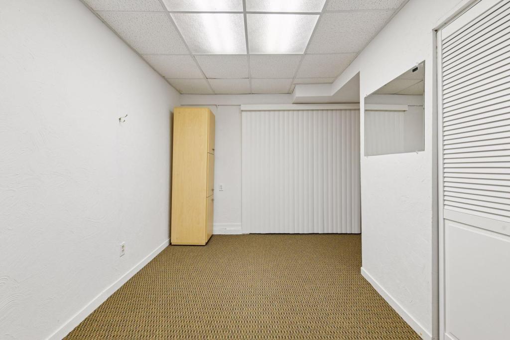 5700 Duncan Lane Edina, MN 55436 - Photo 42 of 50