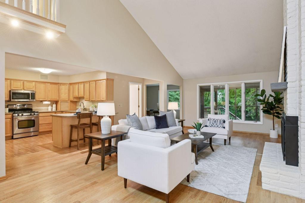 5700 Duncan Lane Edina, MN 55436 - Photo 5 of 50