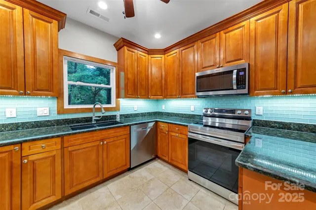 $415,000 | 220 Rainbow Terrace, Black Mountain, NC 28711