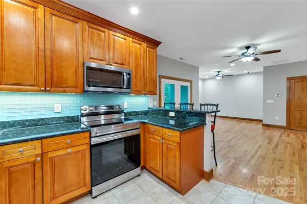 $395,000 | 220 Rainbow Terrace, Black Mountain, NC 28711
