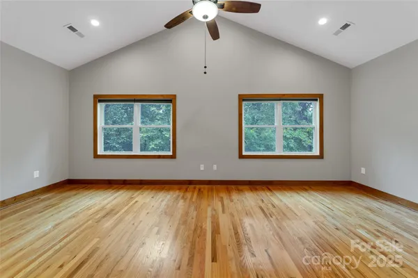 $395,000 | 220 Rainbow Terrace, Black Mountain, NC 28711