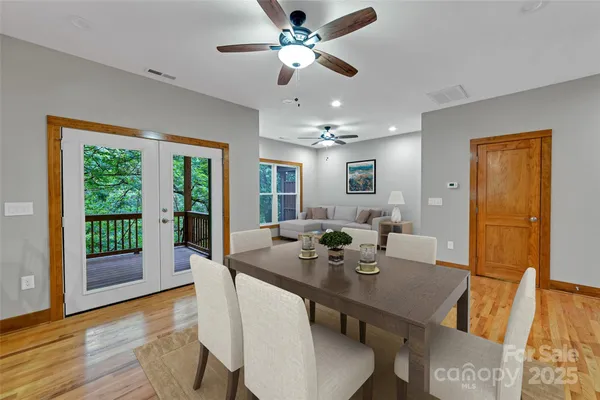 $395,000 | 220 Rainbow Terrace, Black Mountain, NC 28711