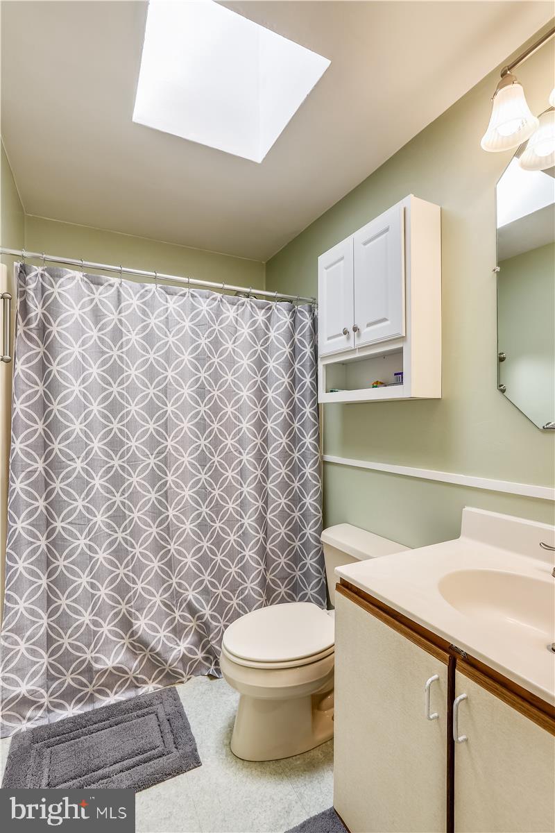 628 Old Love Point Road Stevensville, MD 21666 - Photo 30 of 55 Master Bath