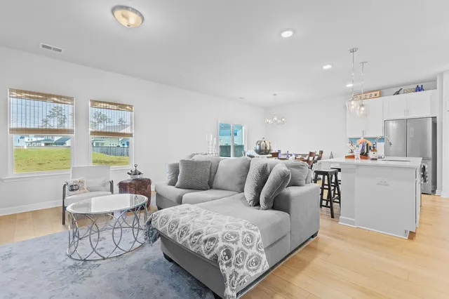 $410,000 | 436 Navona Drive, Summerville, SC 29486