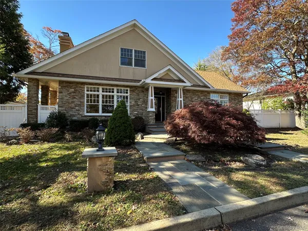 $1,277,000 | 16 Oriole Place, Farmingville, NY 11738