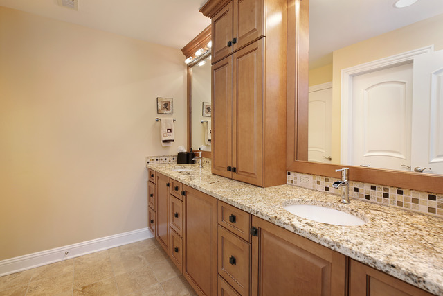 1924 Glen Oak Drive Glenview, IL 60025 - Photo 15 of 25