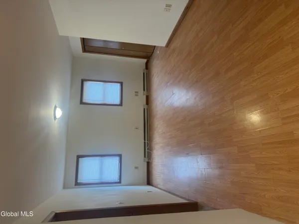 $1,800 | 58 Beach Road, Halfmoon, NY 12065