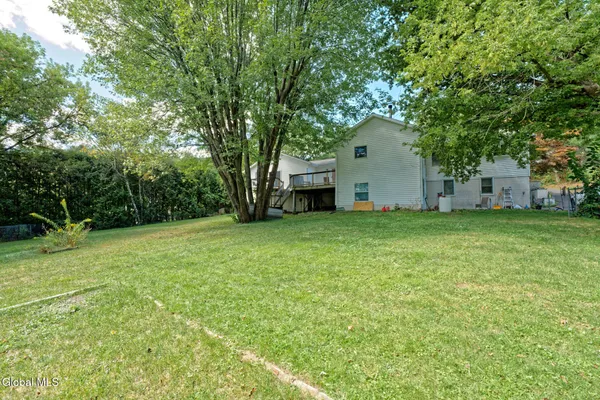 $1,800 | 58 Beach Road, Halfmoon, NY 12065