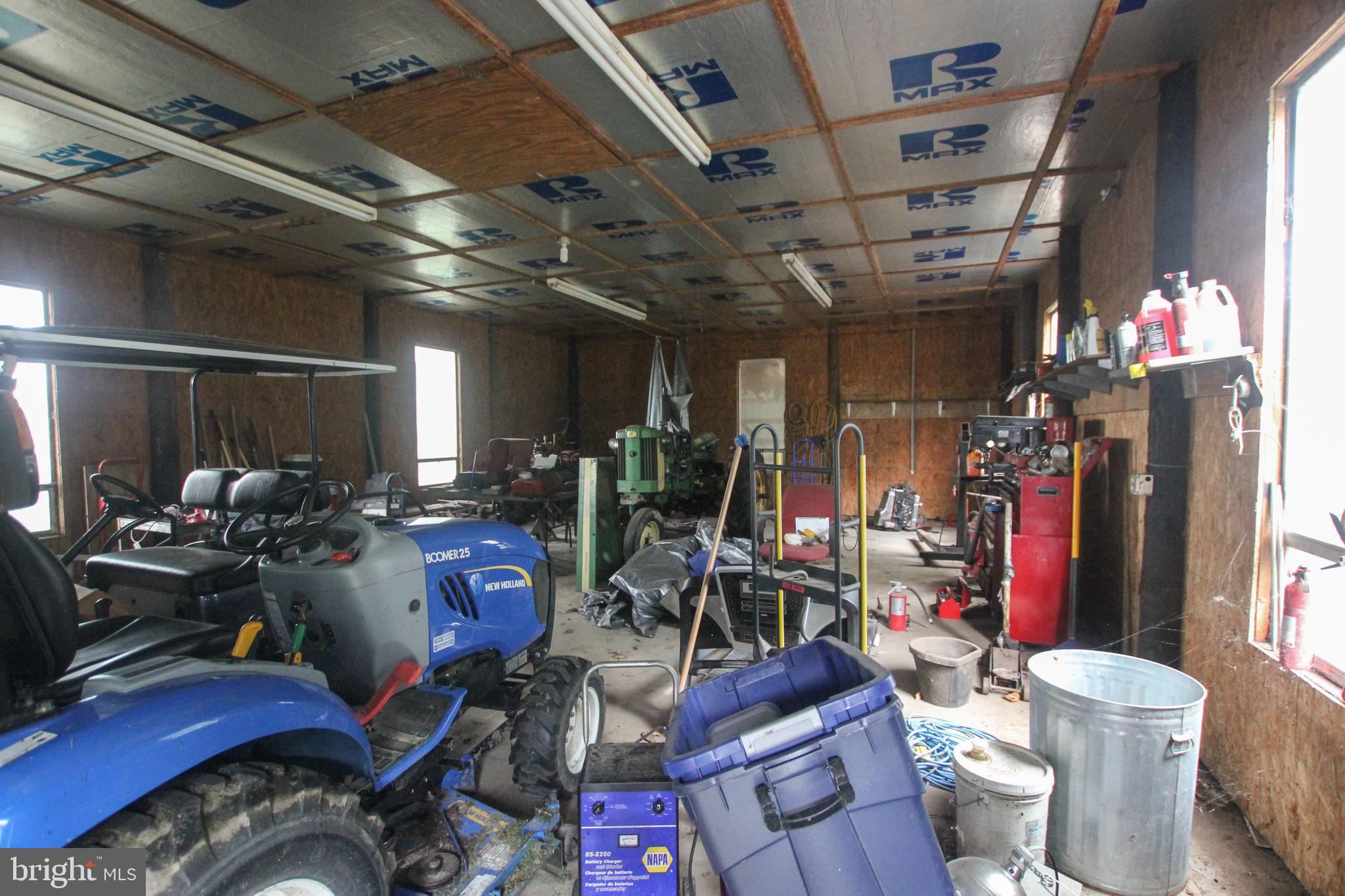 6343 Cedar Neck Road Milford, DE 19963 - Photo 30 of 32 Interior of outbuilding
