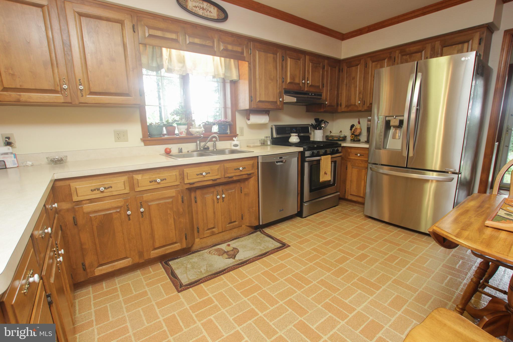 6343 Cedar Neck Road Milford, DE 19963 - Photo 10 of 32 Kitchen