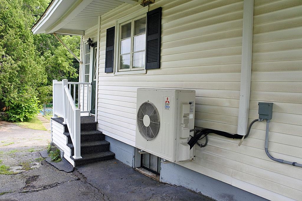 168 Grove Street Rutland, VT 05701 - Photo 13 of 25