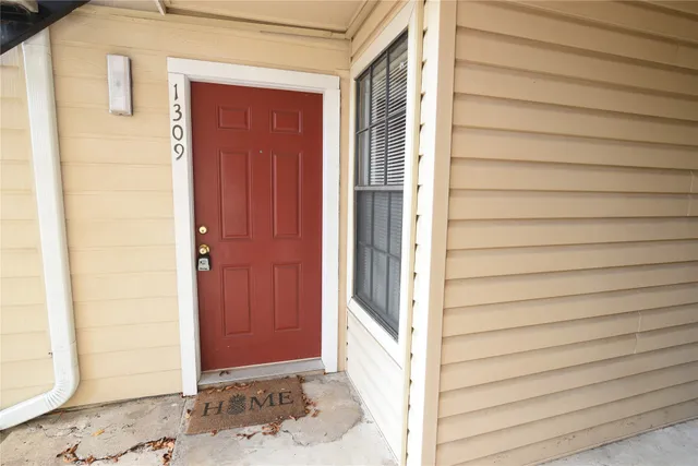 $119,000 | 2750 Holly Hall Street, Unit 1309, Houston, TX 77054