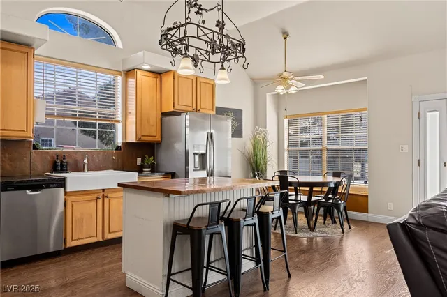 $455,000 | 1951 Jim Haworth Court, Logandale, NV 89021