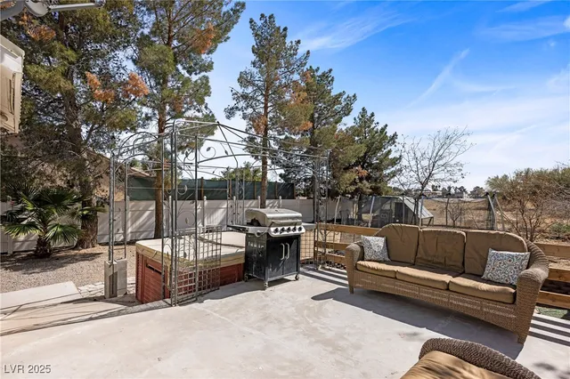 $455,000 | 1951 Jim Haworth Court, Logandale, NV 89021