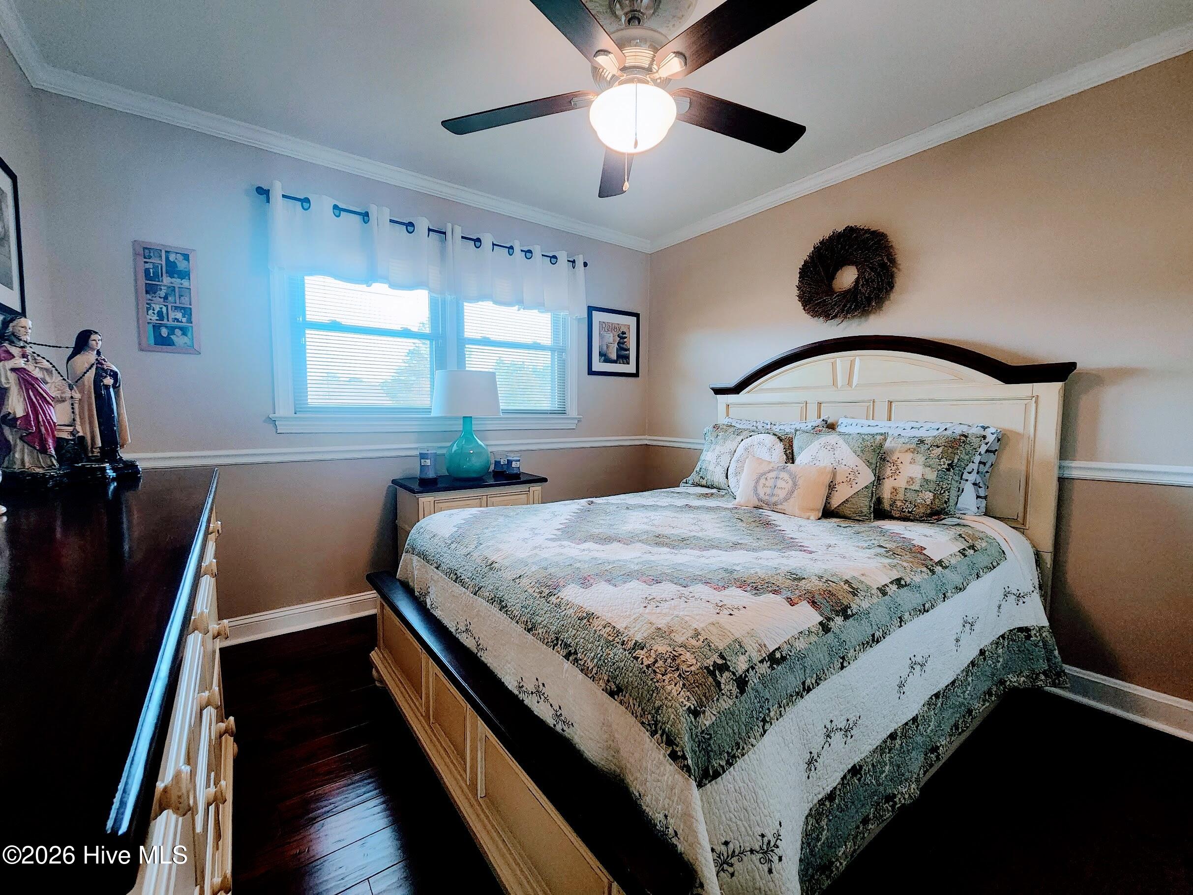 222 Orange Street Kinston, NC 28504 - Photo 10 of 28 Guest Bedroom
