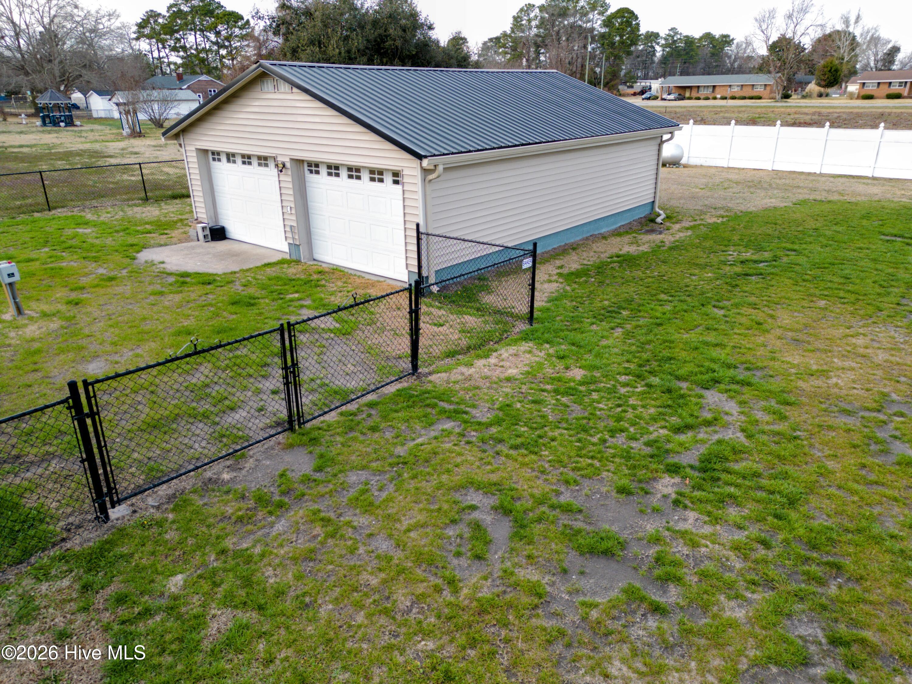 222 Orange Street Kinston, NC 28504 - Photo 26 of 28 2 Car Garage