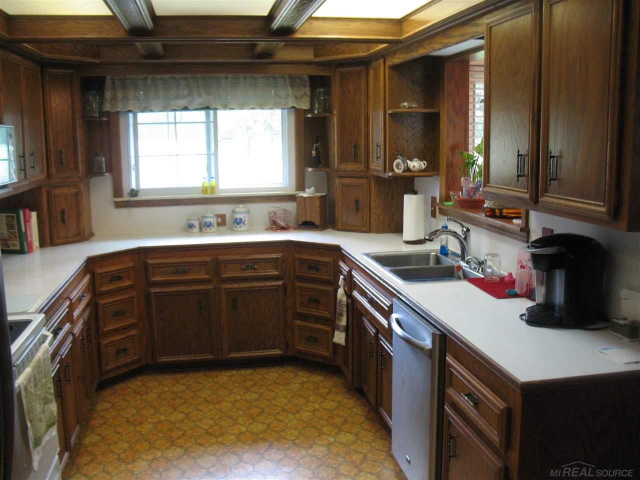 57501 Broughton Road Ray, MI 48096 - Photo 23 of 23 31323524-22.JPG