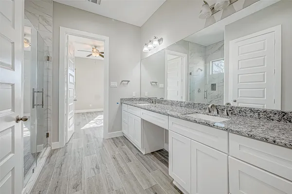 $2,400 | 3639 Needville Avenue, Needville, TX 77461