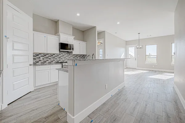 $2,400 | 3639 Needville Avenue, Needville, TX 77461