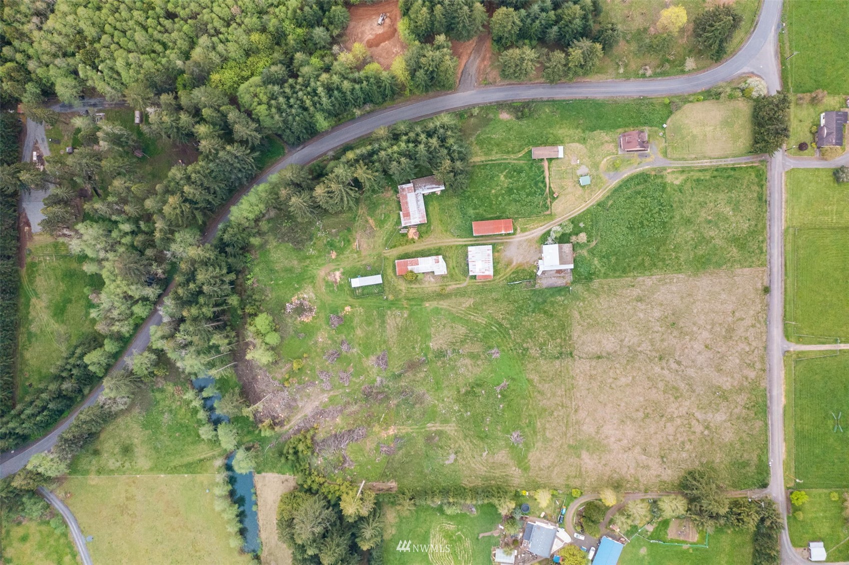 104 Reinseth Road Winlock, WA 98596 - Photo 29 of 35 a view of swimming pool with a yard