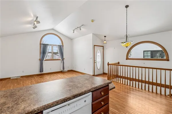 $265,000 | 212 Pine Street, Zelienople, PA 16063