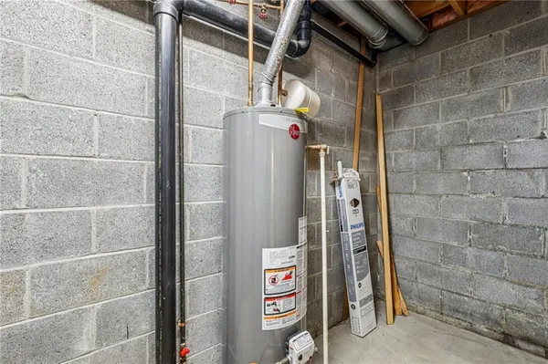 $265,000 | 212 Pine Street, Zelienople, PA 16063