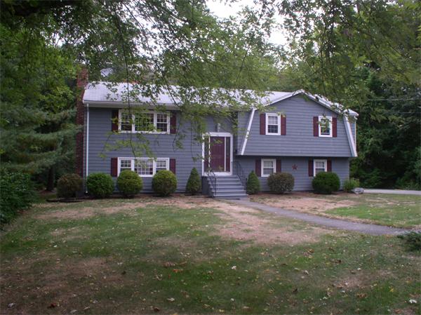 30 Applegate Lane Reading, MA 01867 - Photo 1 of 1 Gallery Image 1