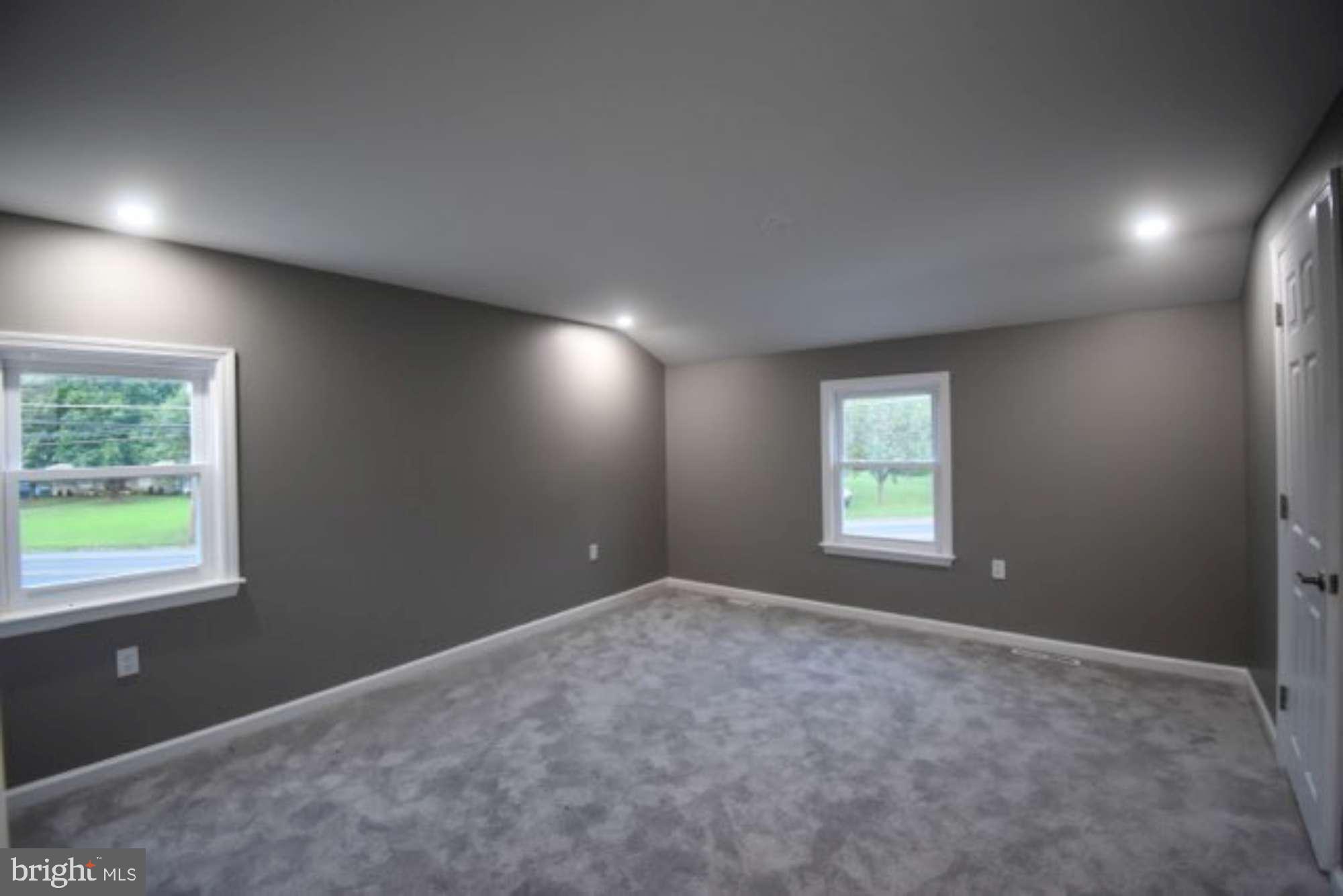84 Berlin New Freedom Road Berlin, NJ 08009 - Photo 5 of 23 Gallery Image 5