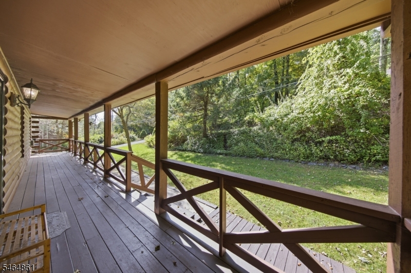 67 Seneca Lake Road Sparta, NJ 07871 - Photo 5 of 47 Gallery Image 5